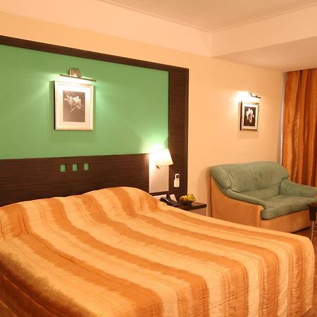 Hotel Miramar Daman Buitenkant foto