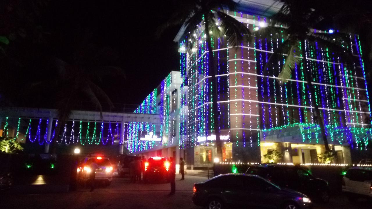Hotel Miramar Daman Buitenkant foto