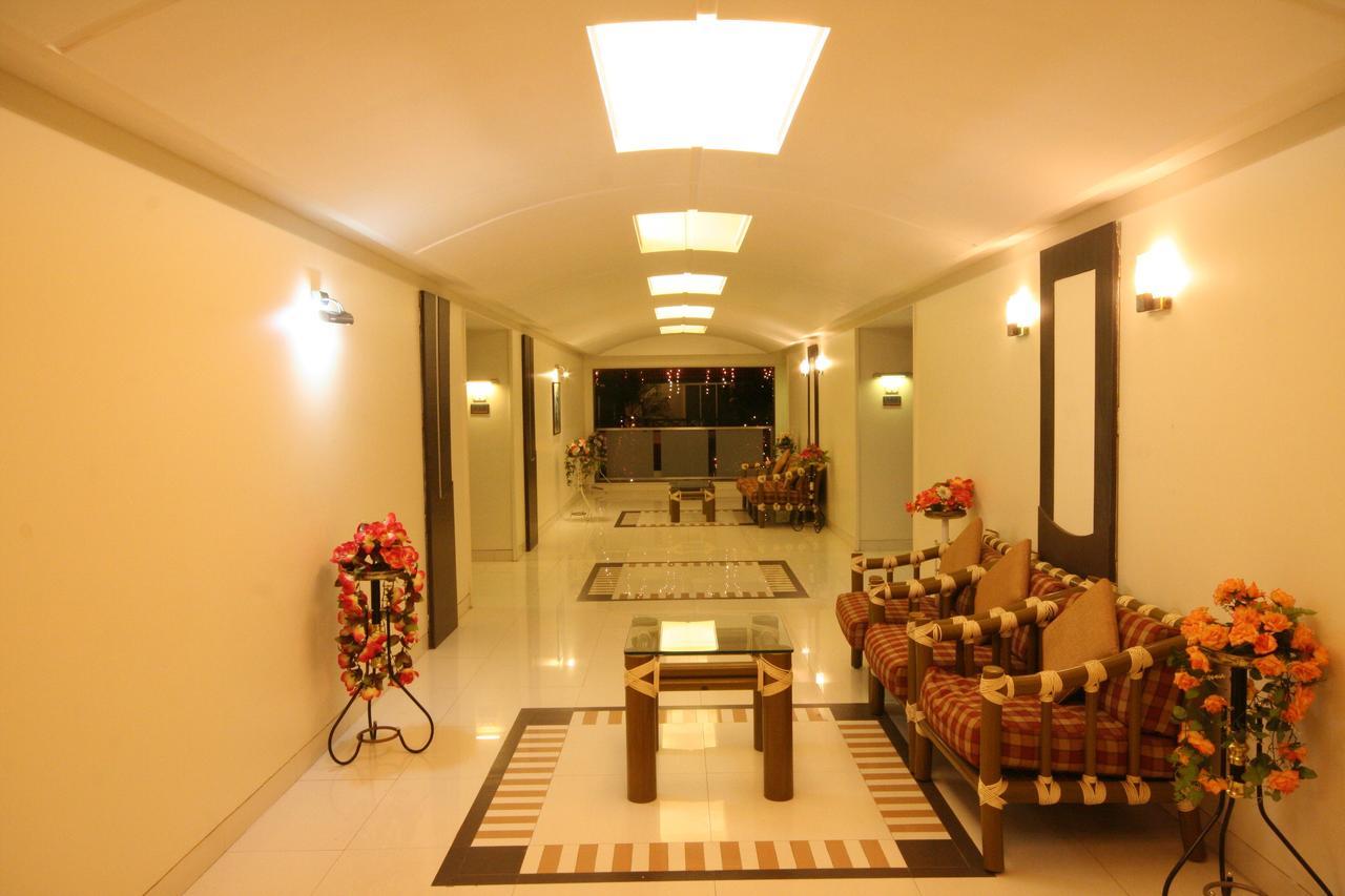 Hotel Miramar Daman Buitenkant foto