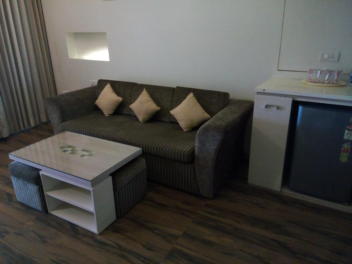 Hotel Miramar Daman Buitenkant foto